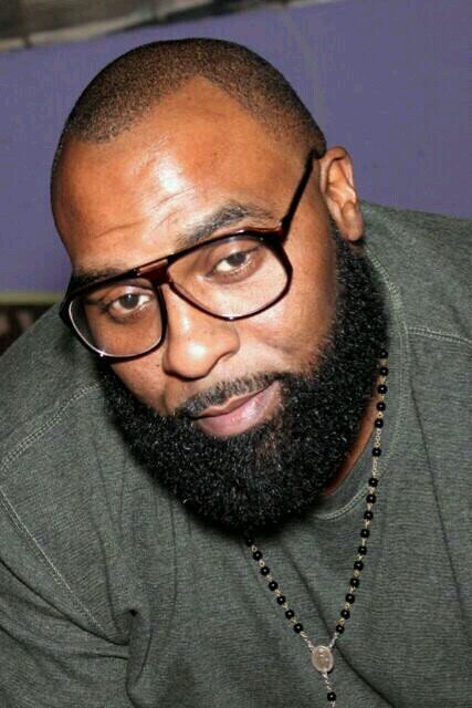 Father. Actor. Philanthropist. 
Passionate. Driven. Devourer of all thats good.
Monster Truck Frame meets Teddy Ruxpin personality.