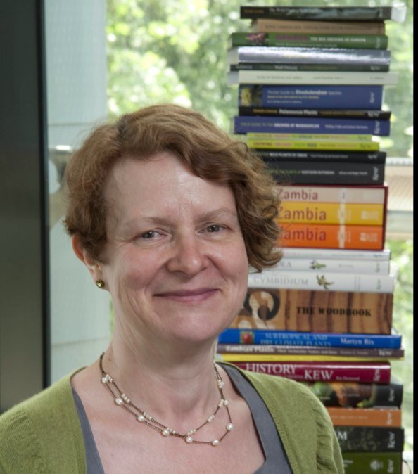 Erstwhile publisher at the Royal Botanic Gardens, Kew, horn player, music & cat lover, mother, cook, knitter, open water swimmer, maker of opera costumes.