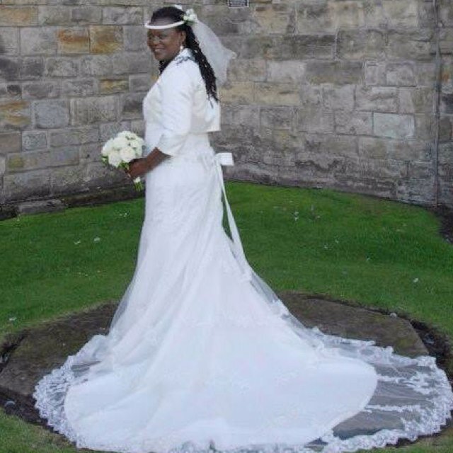 Married to Ken. Works in psychiatry. Mum to @ATabs16 @TtTabz97 @csweeney100. Grateful to God 4 the gift of life. #MUFC Owner @Wilschaircovers #ZIWA2016alumni