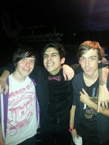 ATL,SWS,AA,PTV,CTE,BVB,TRS,BMTH are my life music in general is my life so yeah