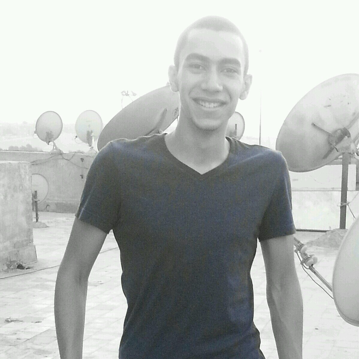 An Engineer .. spontaneous .. Cars&Electronics ..Sherlok Holmes .. Amateur writer .. Movies .. Ahly♥ Barca ♥ Dortumond ♥ Islam ♥