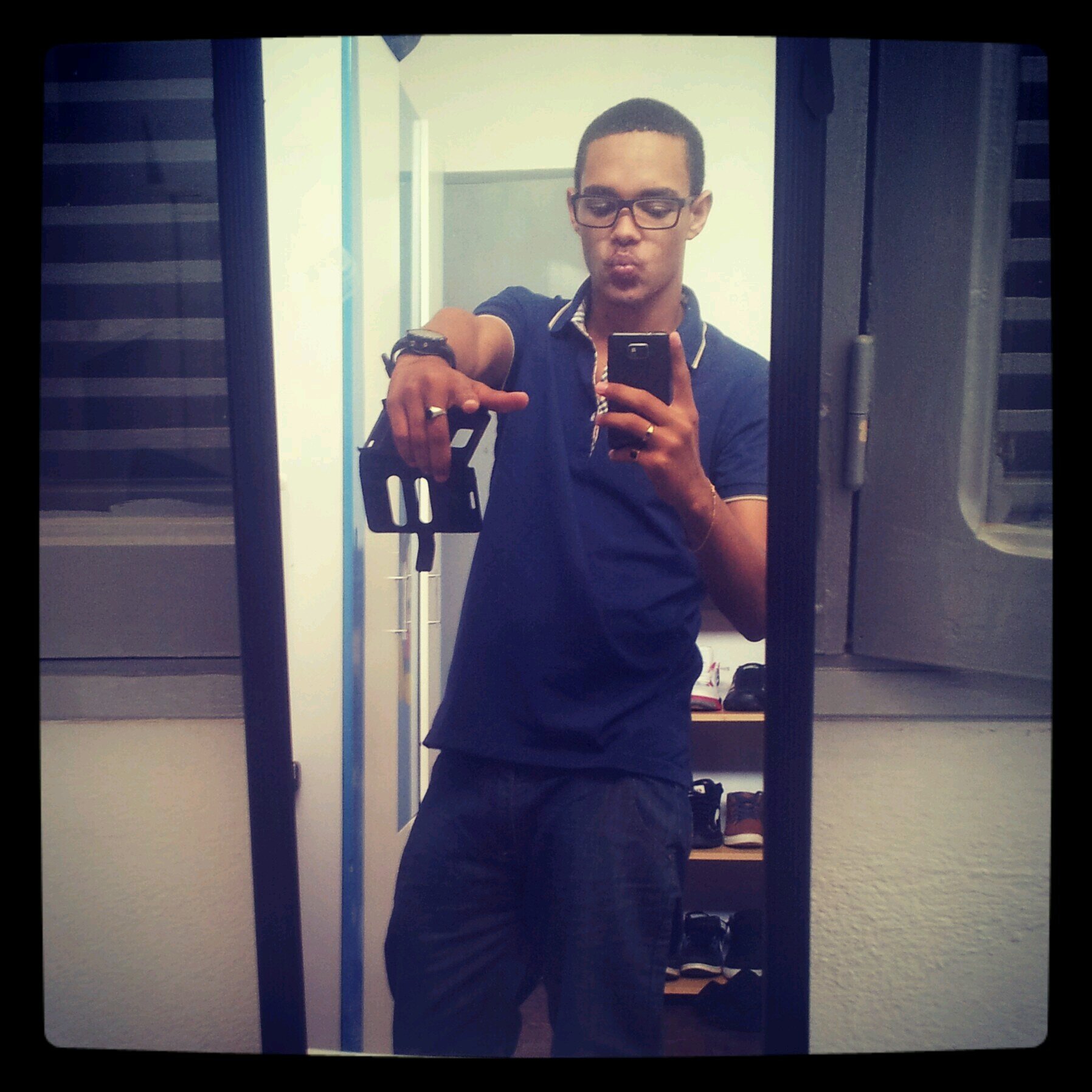 My name the instagram @nery_pitxo. 								Skype Pedro.nery31