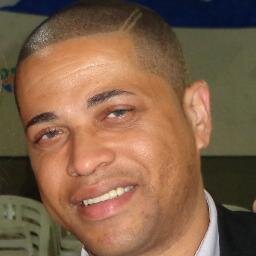 Bacharel em Ciências Contábeis, músico, pai, amigo....