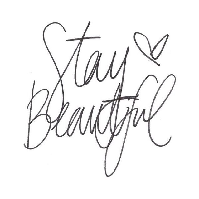 RealBeautyxoxo's profile picture. Every kind of girl is beautiful! Don't let the media or anyone else tell you differently. :)