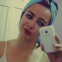 Pessoas me disseram que eu não era capaz de muitas coisas: Mas Deus sussurrou em meu ouvido: Eu te Capacito. ♥
