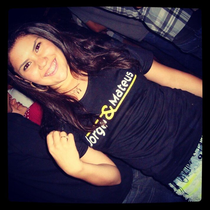 Flamenguista ♥ , chata , custosa e feia (: