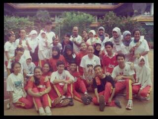 Official twitter page of marketing one 2013 || bu iim, bu theresia, bu suswati || calon anak anak sukses!! keep solid guys! :D
