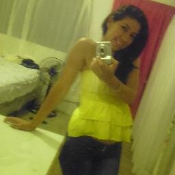 soy muy linda, muy alegre y divertida