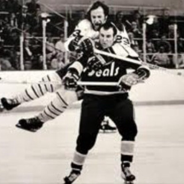 Awaken.Eat.Lift.WatchSportsCenter.ShowUp.Dangle.Snipe.Celly.StartFight.FuckDaBitches.