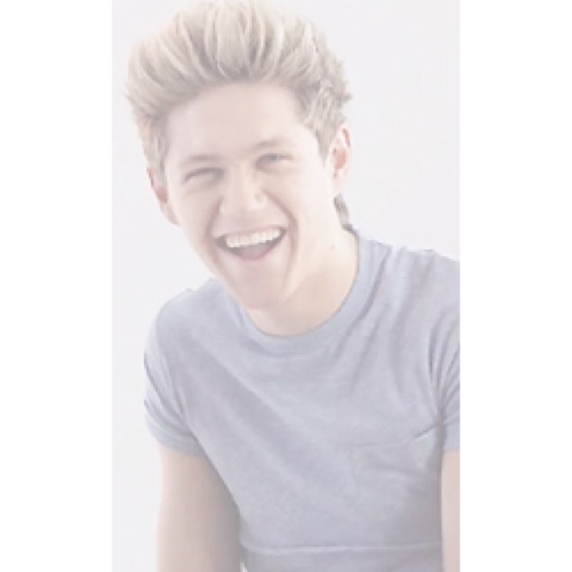 Since you got a free follow from me, can you go follow @craicalouis please? ♡ thank you ♡