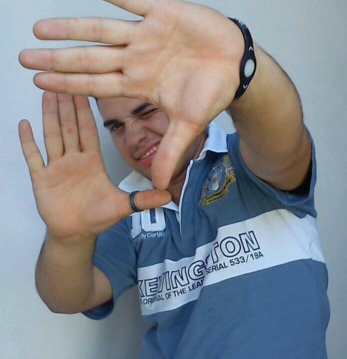A los gustos me los doy en vida, de los arrepentidos se sirve Dios!.. ♪ ST