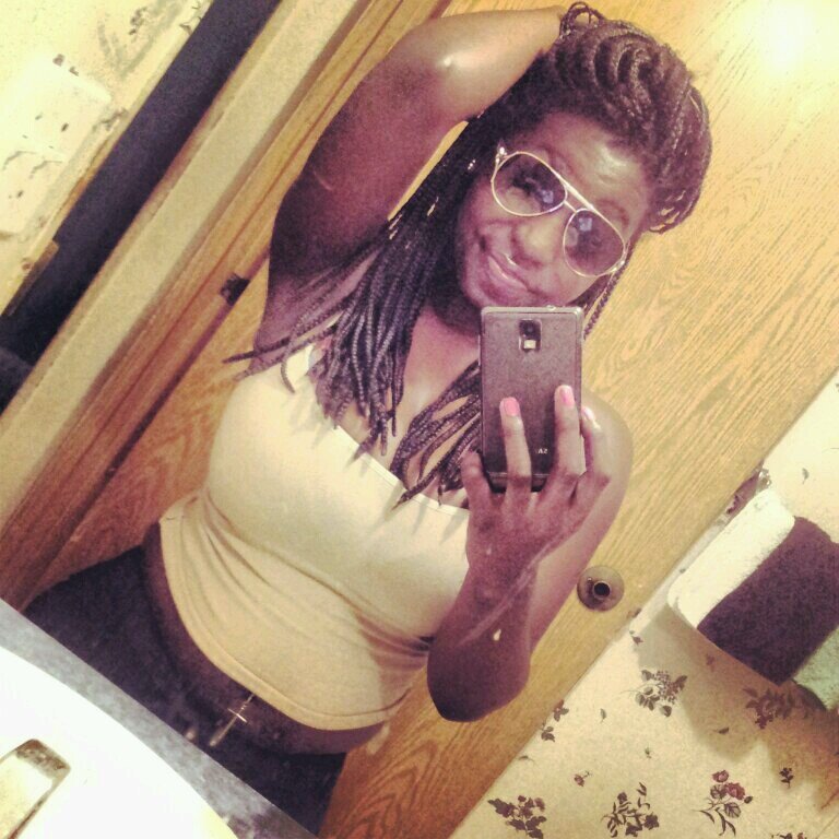 Lashae _BlackBeauty_•Gemini , •Follow Me , •#Team Prettygurl •#TeammThickness , •TeammFreakk Nastyy