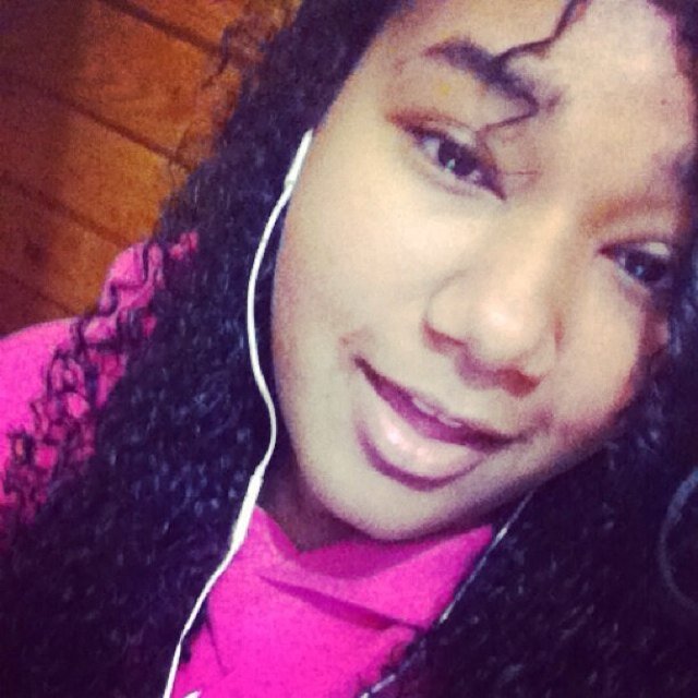 hey there its me :) im a #Belieber/#directioner lol i believe in swag :) ... follow me and i`ll love you ♥ im all about the #Love ♥♥ :)