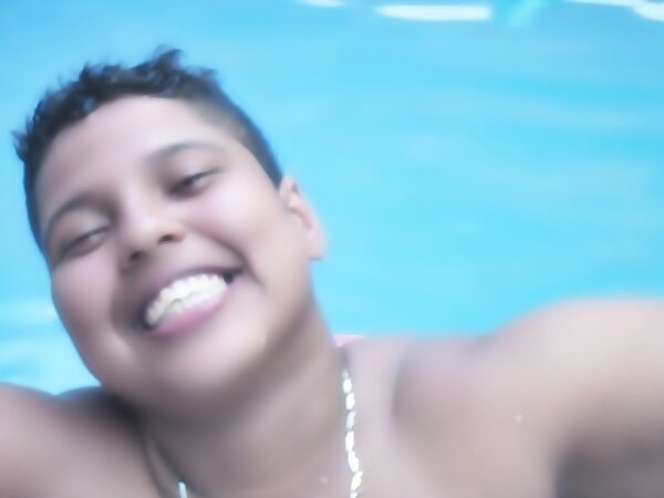 Um dia eu vou acreditar que tudo vai ser diferente, e que ninguém vai brinca com os sentimentos da gente,'