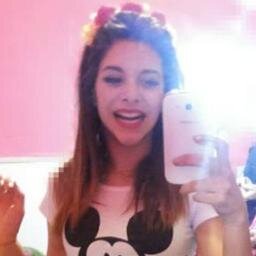 Primer twitter dedicado a Evelin Valentinetti (@EValentinetti), la doble de Violetta (@TiniStoessel). Seguime si sos #Evelinatica ♥ Te Amo Evee ;)