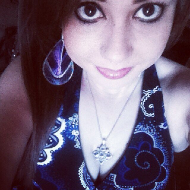 bri. 23. God knows i mean well. [[http://t.co/b1rKNZ2xjq.love.]] ♡