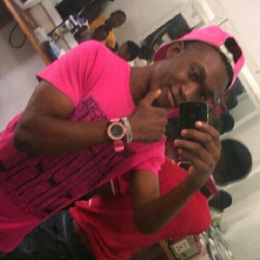 EmekaPw's profile picture. 