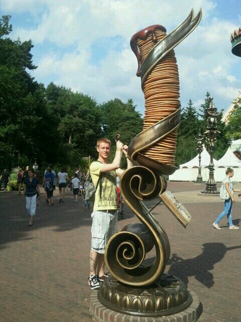 Hardcorejunkie / Amanda ♡ / bedrijfskundestudent / feestjes / pannekoekenbakker / AH