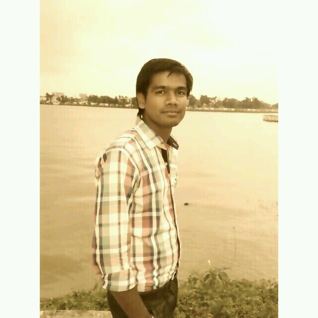 dream world.... Kyoun koi mujhako yad kare, masruf jamana mere liye kyoun waqt apna barbad kare?