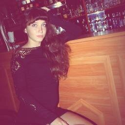 hi) my name is Maria) Follow me.