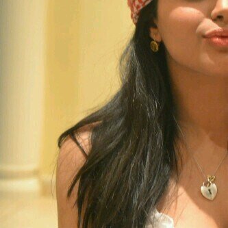 reem872's profile picture. 