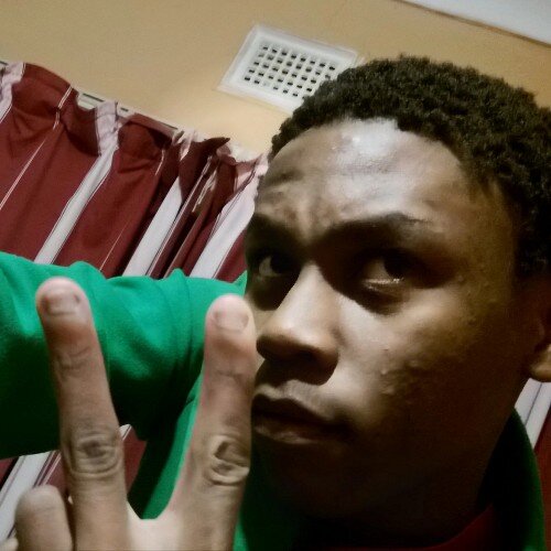 siya_lindo's profile picture. |17 year old pornstar|playa with more than 20 chicks|varsity sucks to me|big fan of South African rugby|. Have a car that chicks dig