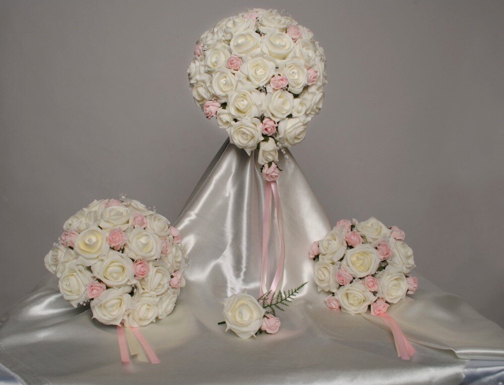 Dandie Creations create bespoke wedding flowers from artificial flowers. All the items are  handmade to order in our new workshop.
http://t.co/EX3zVOAYBG