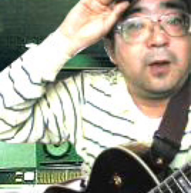 じいさんですが 複雑系の音楽、エスニック、プログレが大好き。おそらく名古屋最高齢8弦ギター、コンポーズもする。もっと上手くなりたい  たまに政治発言も