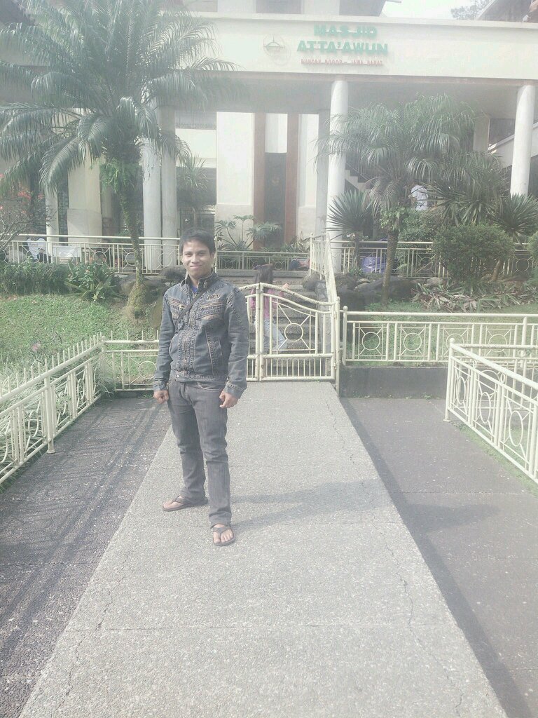 Twitter profile picture for @MohSyafiq