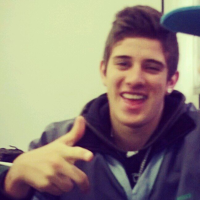 estevanpesseto1@hotmail.com