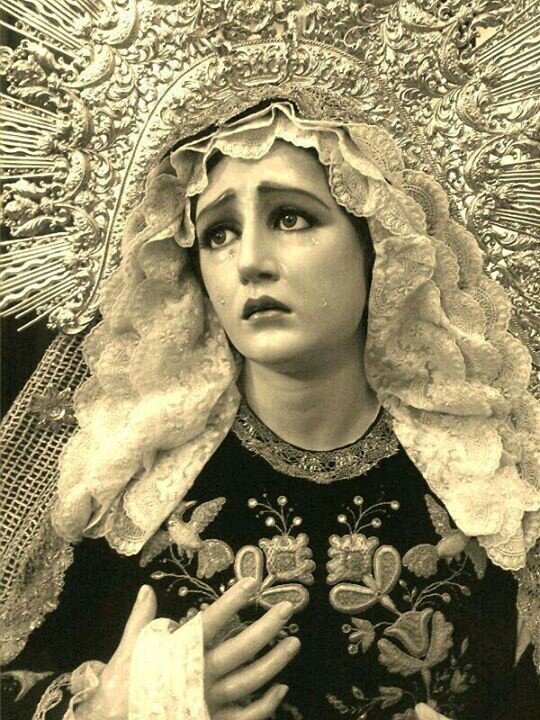 Twitter OFICIAL de la Banda de Musica Virgen de las Angustias. Hdad. Sto. Entierro de Cristo y María Stma. de las Angustias.