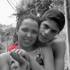 Mulher forte, com atitude, aquela que luta, defende, conquista, consola, briga e abriga, que se ama e ama acima de Tudo  Deus!!!