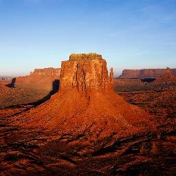 الرجاء لا يتكلم معي احد اصغر من ٢٢