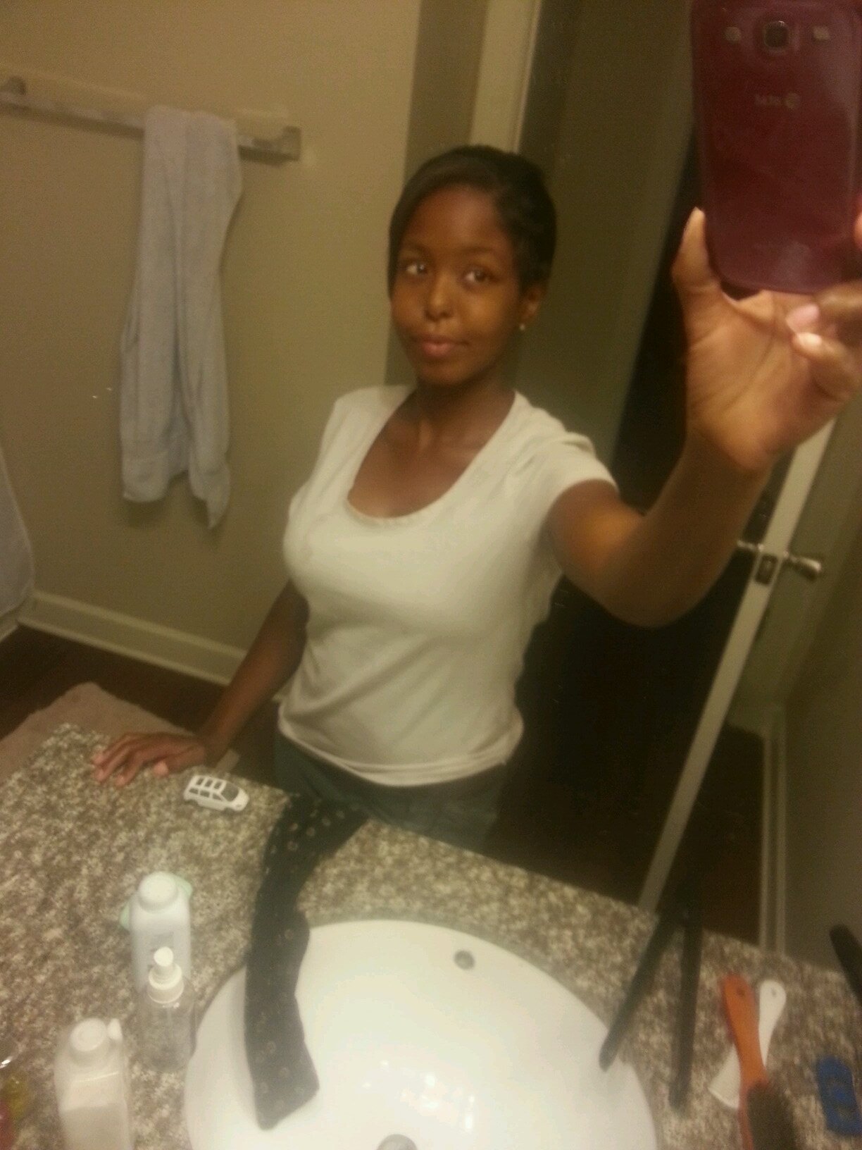 I have a good personal outgoing smart attractive female goal oriented person loves to socialize meet new people and have fun.