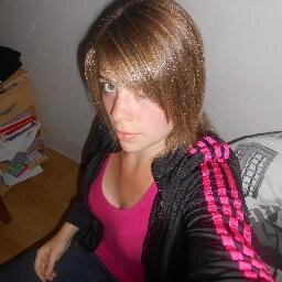 18 ans de connerie ☻ Je profite de chaque jour comme si c'était le dernier ☺ #TeamLaurène ♥ et fan de @louislaurène 33♥