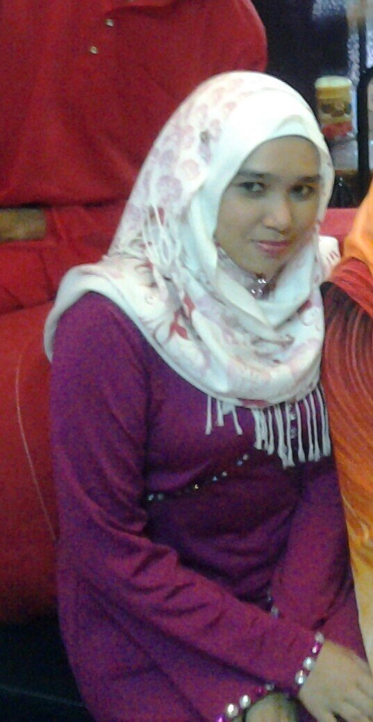 Shazlieyani's profile picture. mencari sebuah ketenangan..dalam sebuah kehidupan...