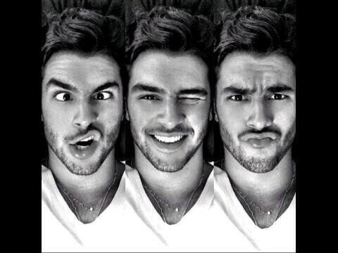 من يملك الأخلاق و الأدب .. يسكن في القلوب إلى الأبد ♡