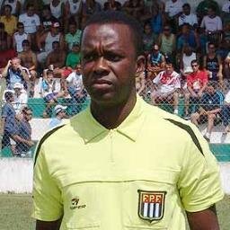 Árbitro de Futebol Brasileiro.