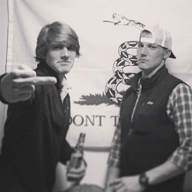 j0kellyy's profile picture. 21. Coolidge student. I hate your boyfriend, i hate my dad mostly i hate my roommate