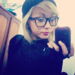 Brazil || 17 anos || noiva || tattu || piercing || rock in roll || eletrônicas || skate || tumblr || twitter || live.
