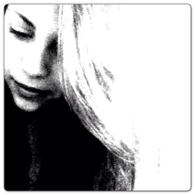 camiacostaflies's profile picture. 