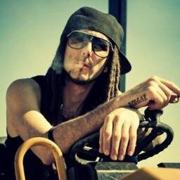 #followback seguro. WEED+REGGAE.