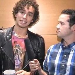 Robertsheehanes's profile picture. Primer Site dedicada al actor irlandes Robert Sheehan creada en 31 julio del 2012
http://t.co/Og11k1Ywvp