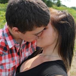 16 años, Me gusta salir con mis amigos y con mi novio, nací un 8 de Julio, Tengo un novio bellísimo CEBM 11-11-12♥,