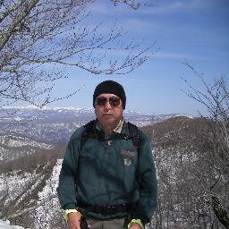 山歩き大好き、春の山菜から秋のキノコまで山々を駆け廻っています。　アマチュア無線局JA7EUX運用は、春から秋までは山歩き優先の暮らしで、冬場のシーズンオフには主に無線にQRV(設置場所JCG＃02008・1967年開局）　