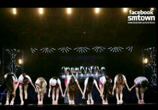 DiarynoteDiary's profile picture. 