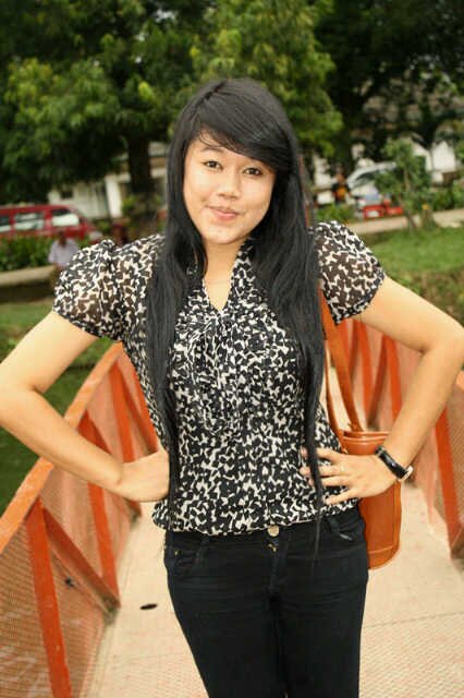 ∂ķΰ  akan sllu menunggu, dan besabar menunggu ƔãϞƍ katanya akan indah pada waktunya ! :)