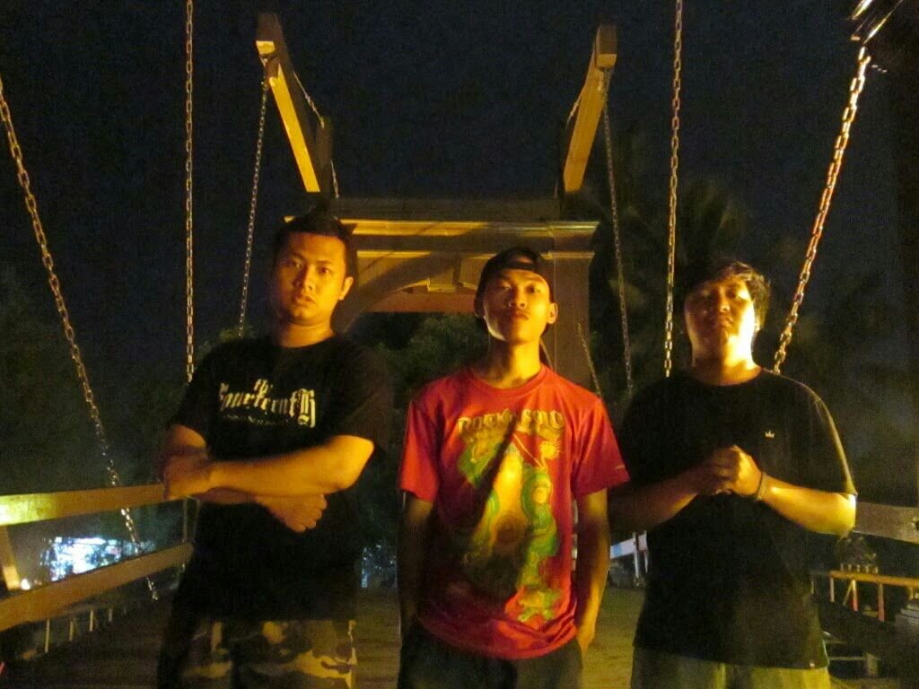This is who we are @alfiankentank @ArdiLupaDiri @ii_nug @sikumarang @kidinx | we do as we can and we will give the best | This Is HARDCORE | @HeavyJuicy