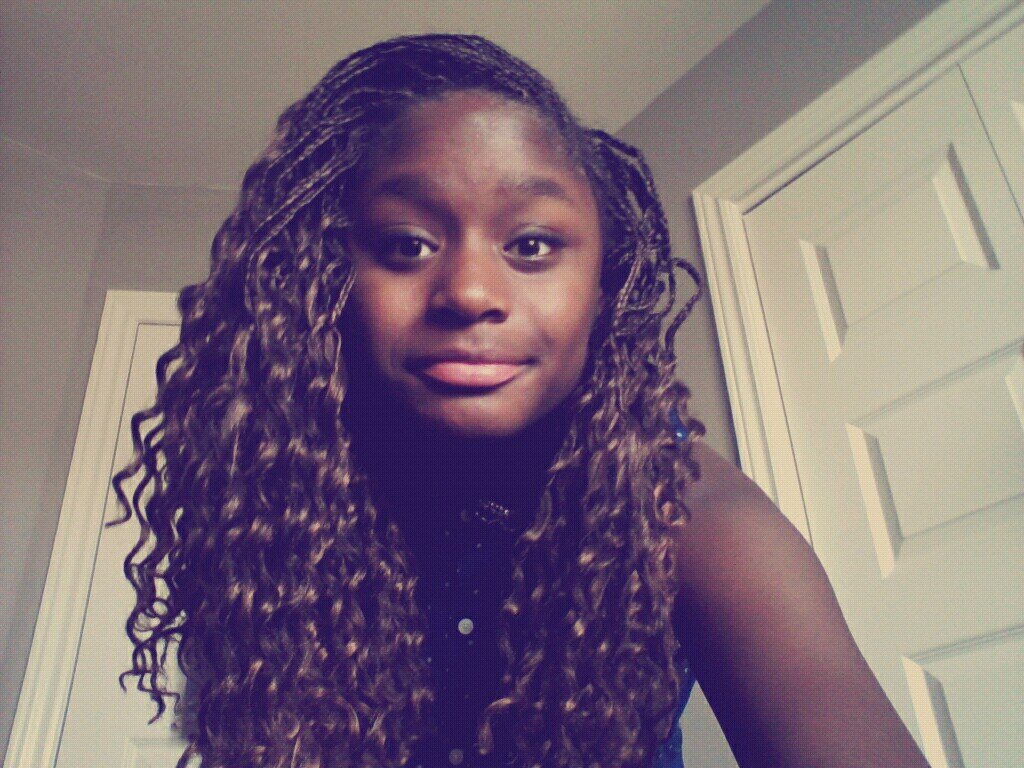 Baby faced. GTA addict. Astronaut. Guitar player. Dreamer. In a hockey team. Live high, live ragiously, take it easyyy xx