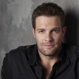 Geoff Stults